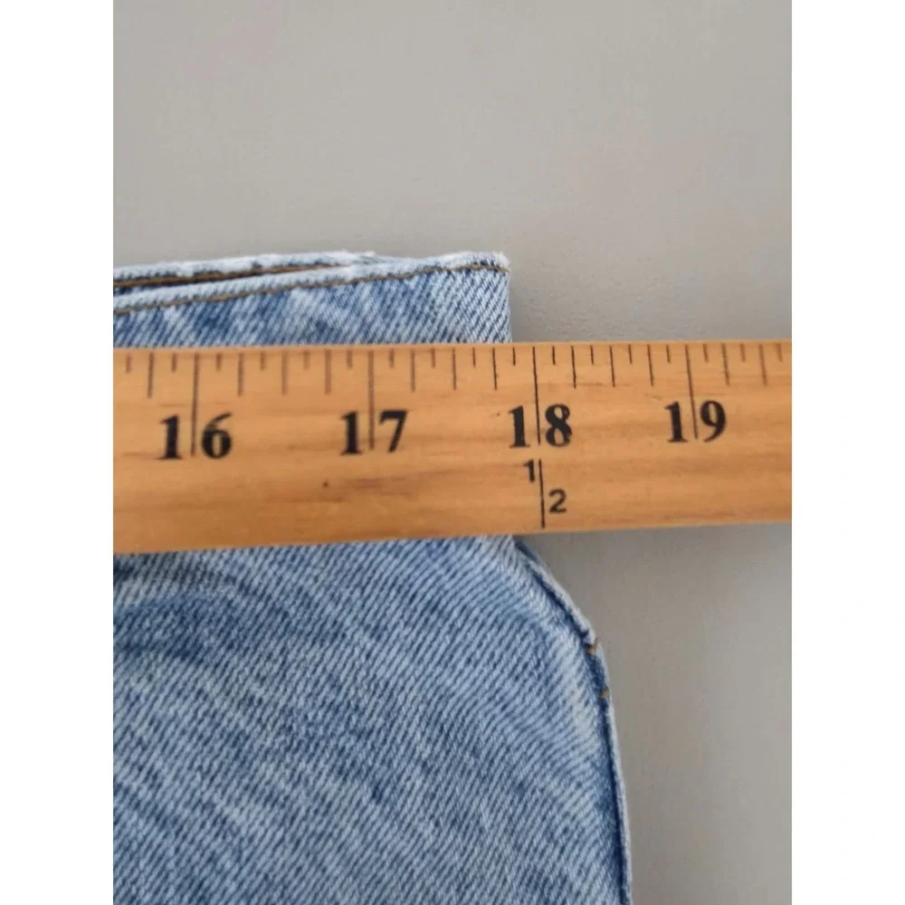 Vintage 90s Levi's 880 Jeans Men 36 X36 Blue Straight Lightwash USA Tag 38x36